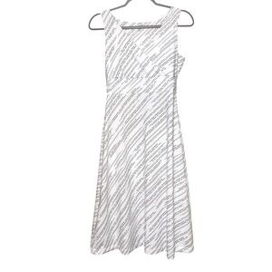 Eddie Bauer Crossover front Sleeveless A-line Dress cotton Blend stretch